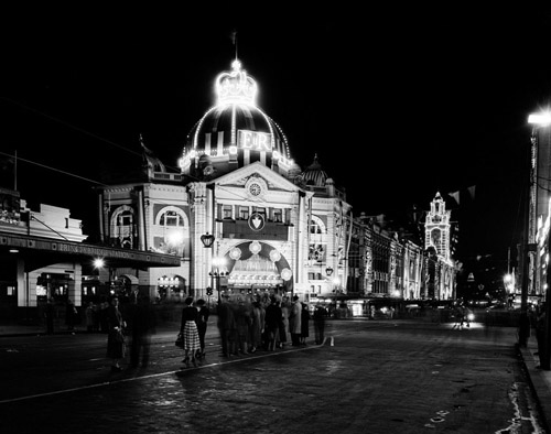 The Decorations for the Royal Tour – 1954 NAA collection